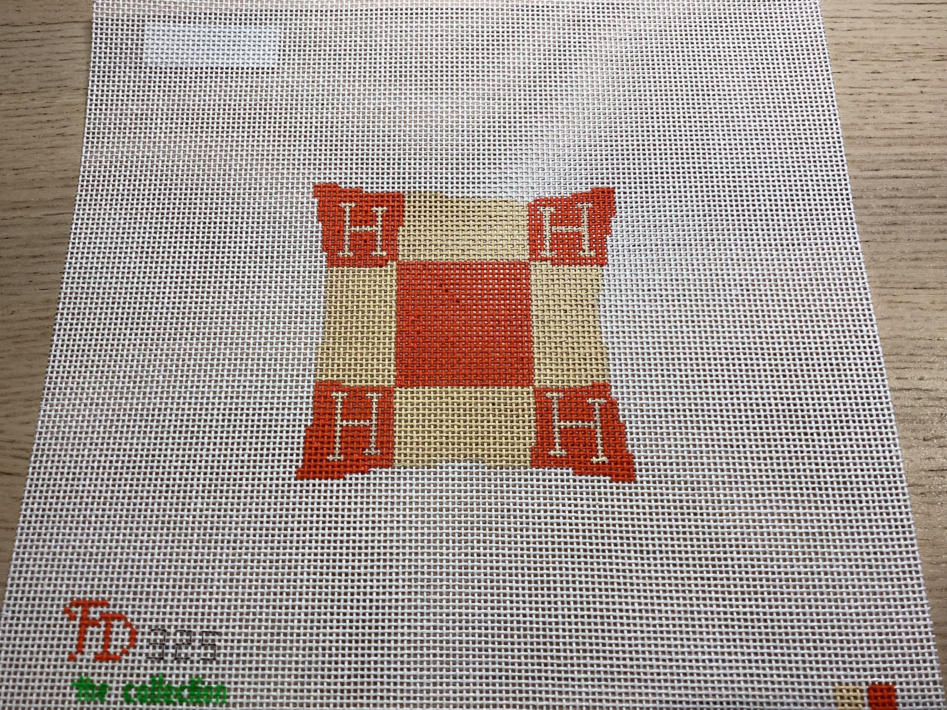 Hermes pillow orange