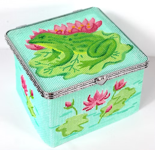 Limoges Box – Lg. Square Frog w/ Lily Pads (gold clasp)