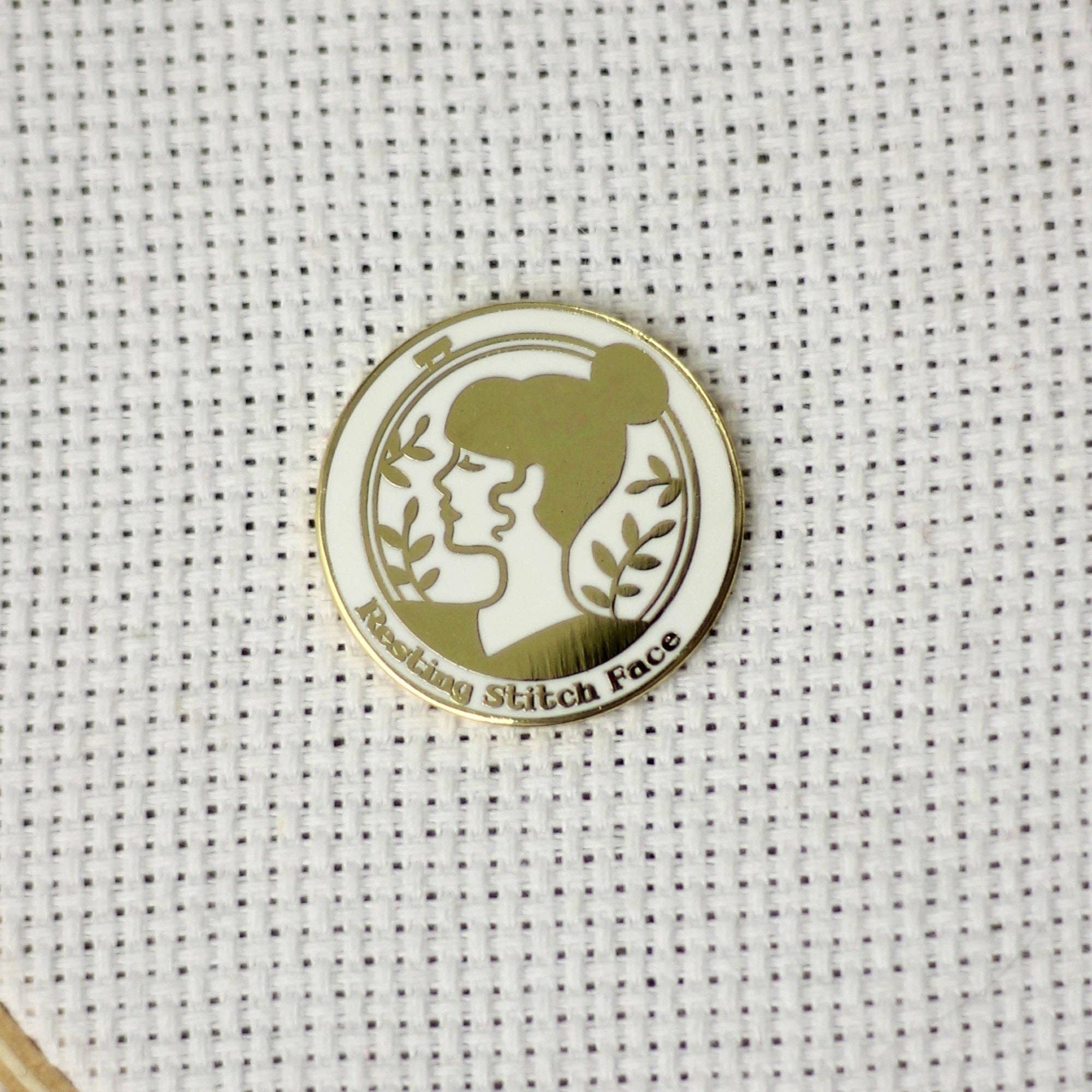 Resting Stitch Face Rose Gold Needle Minder