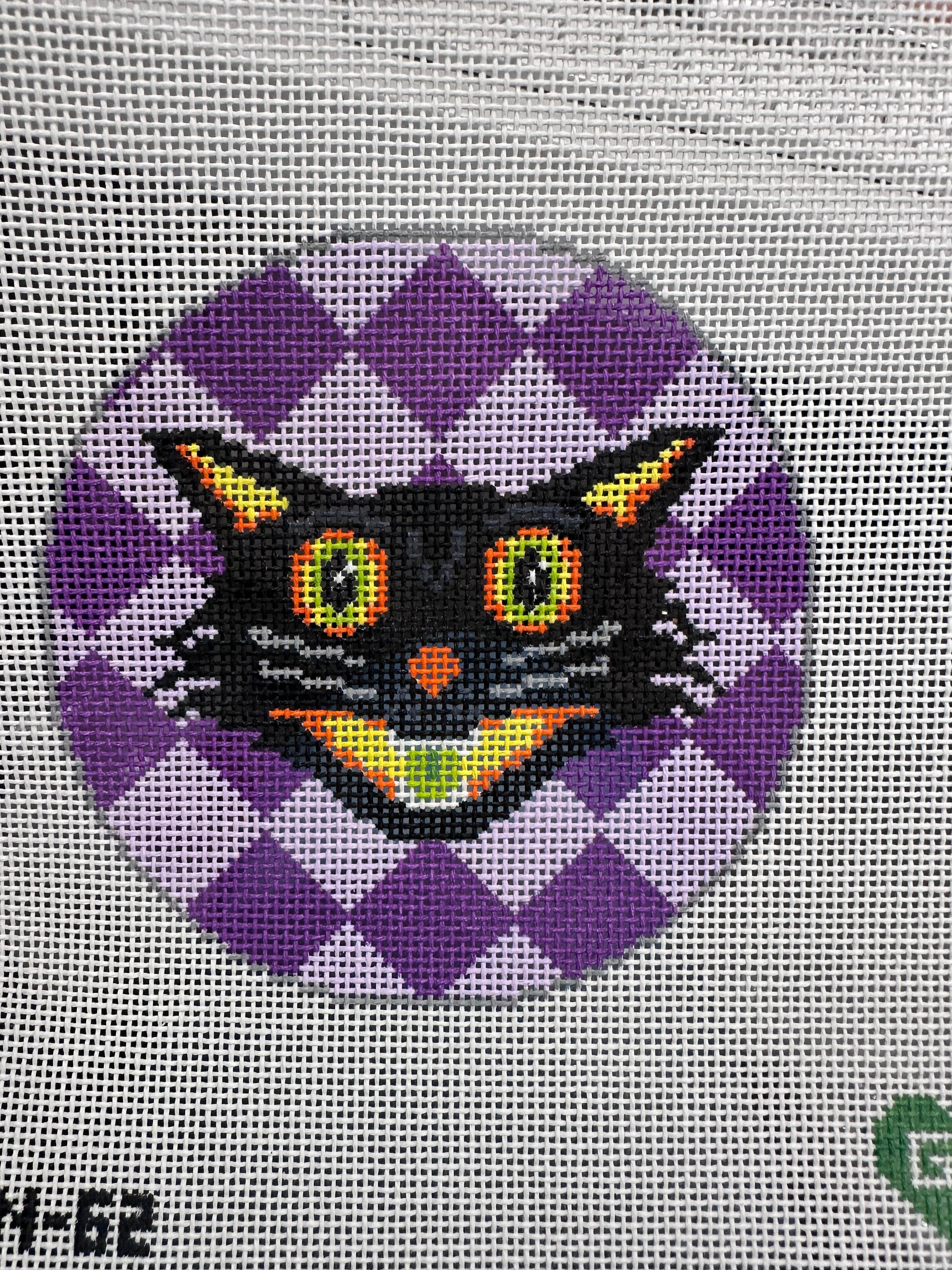 Vintage Halloween Cat Round