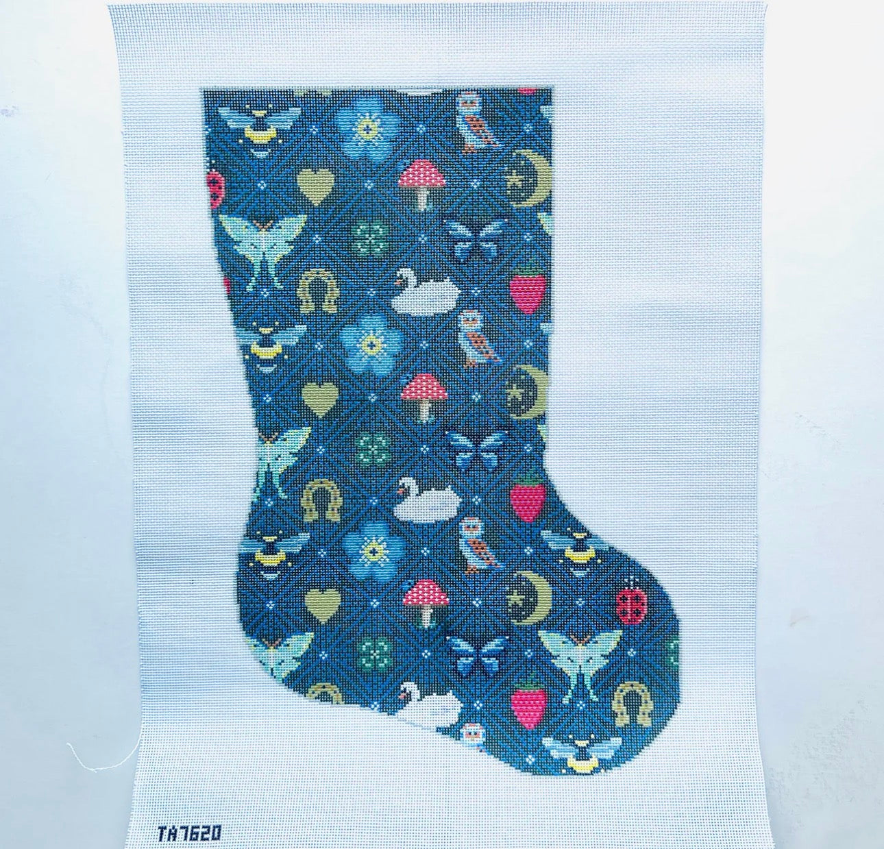 Folklore Stocking (Neutral)