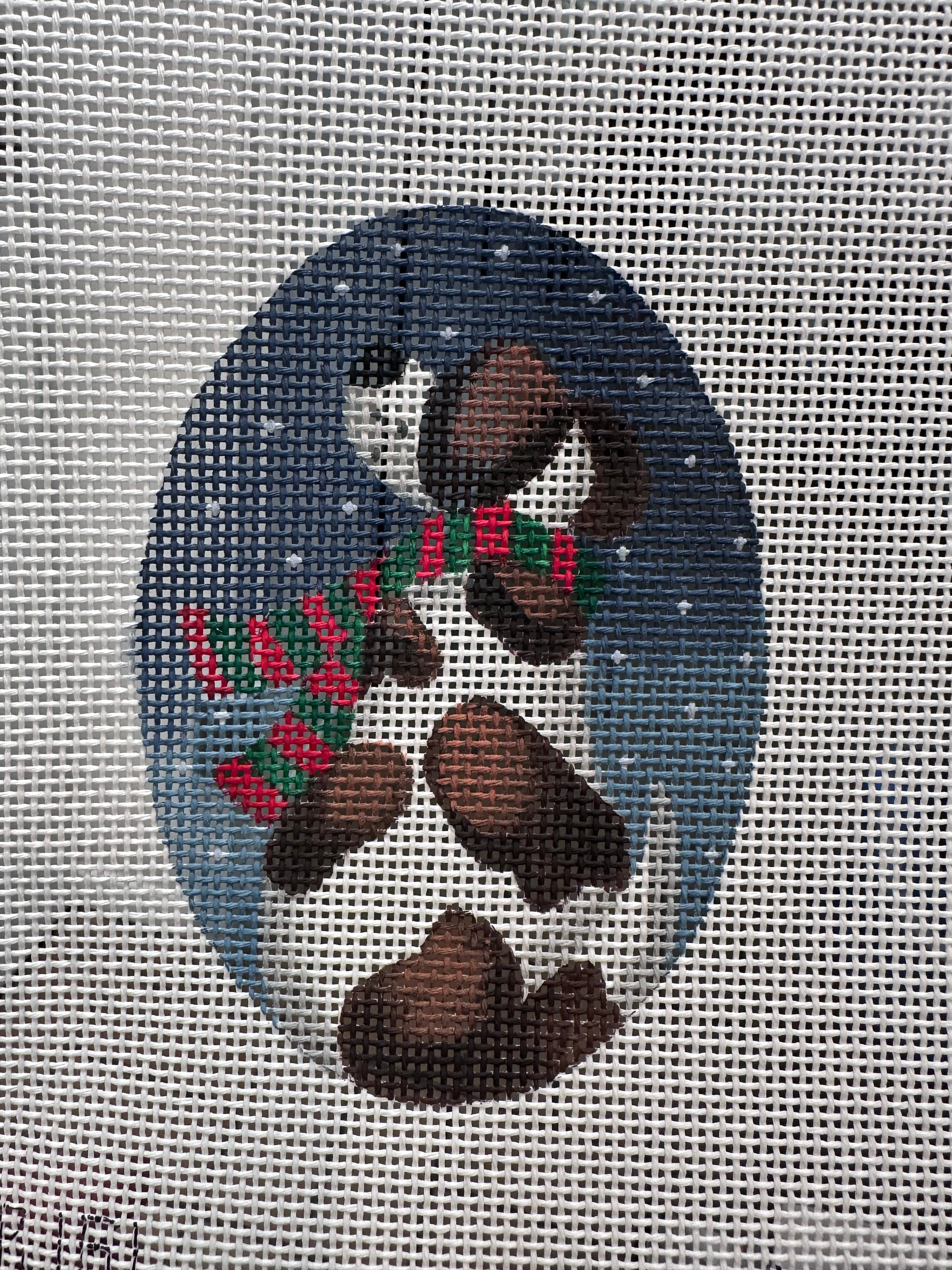 Dog With Scarf Oval - 13 mesh