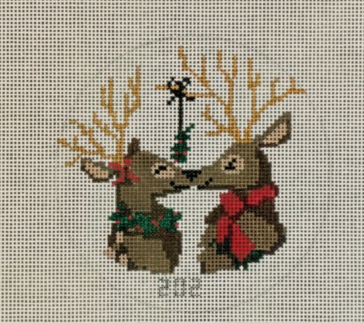 Kissing Reindeer Round