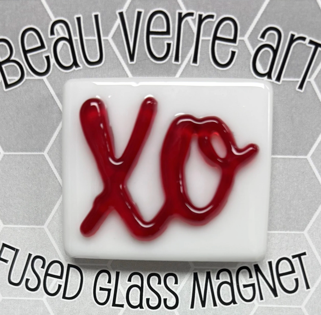 XO Glass Needleminder