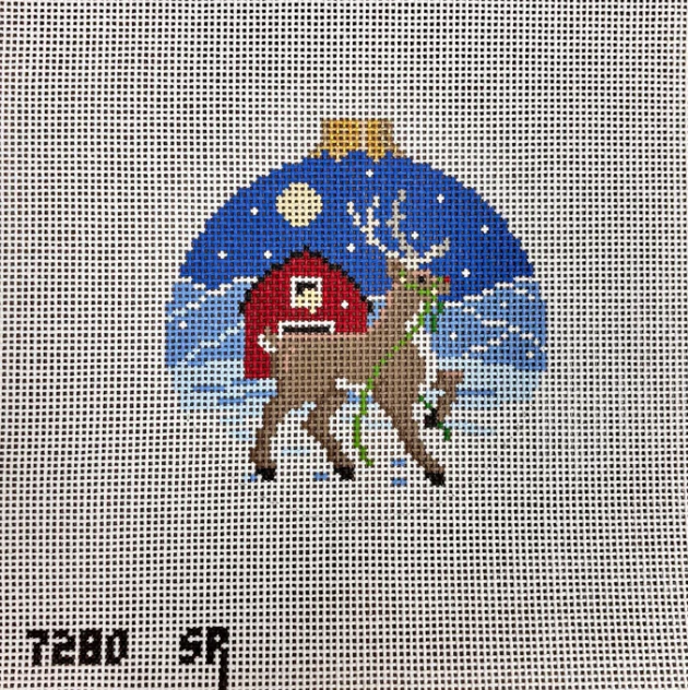 Reindeer and Barn Round - 13 mesh