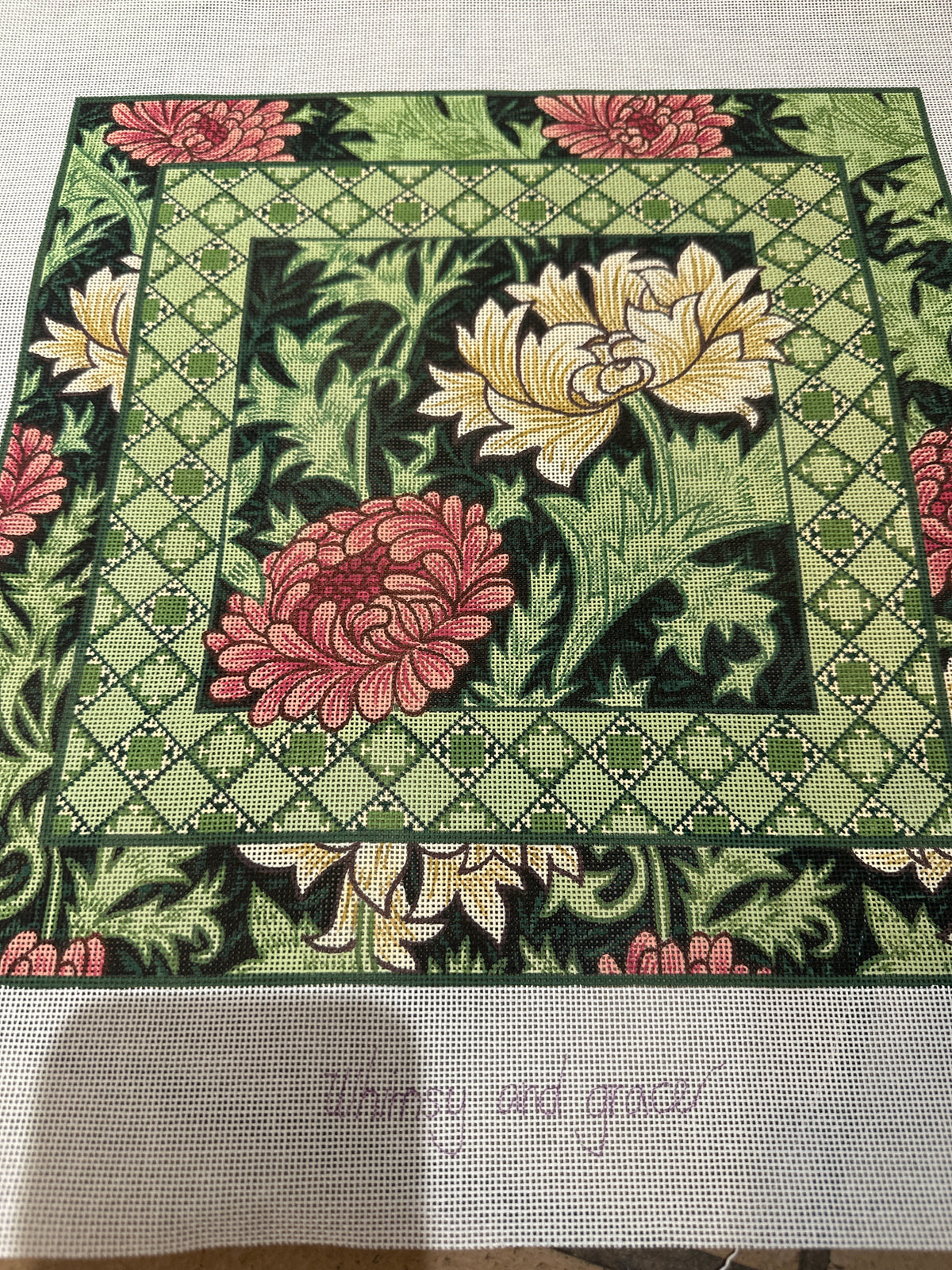 Wm's Chrysanthemum 18ct Pillow