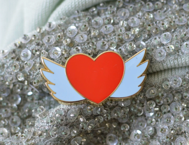 go stitch Love Wings Heart Needle Minder
