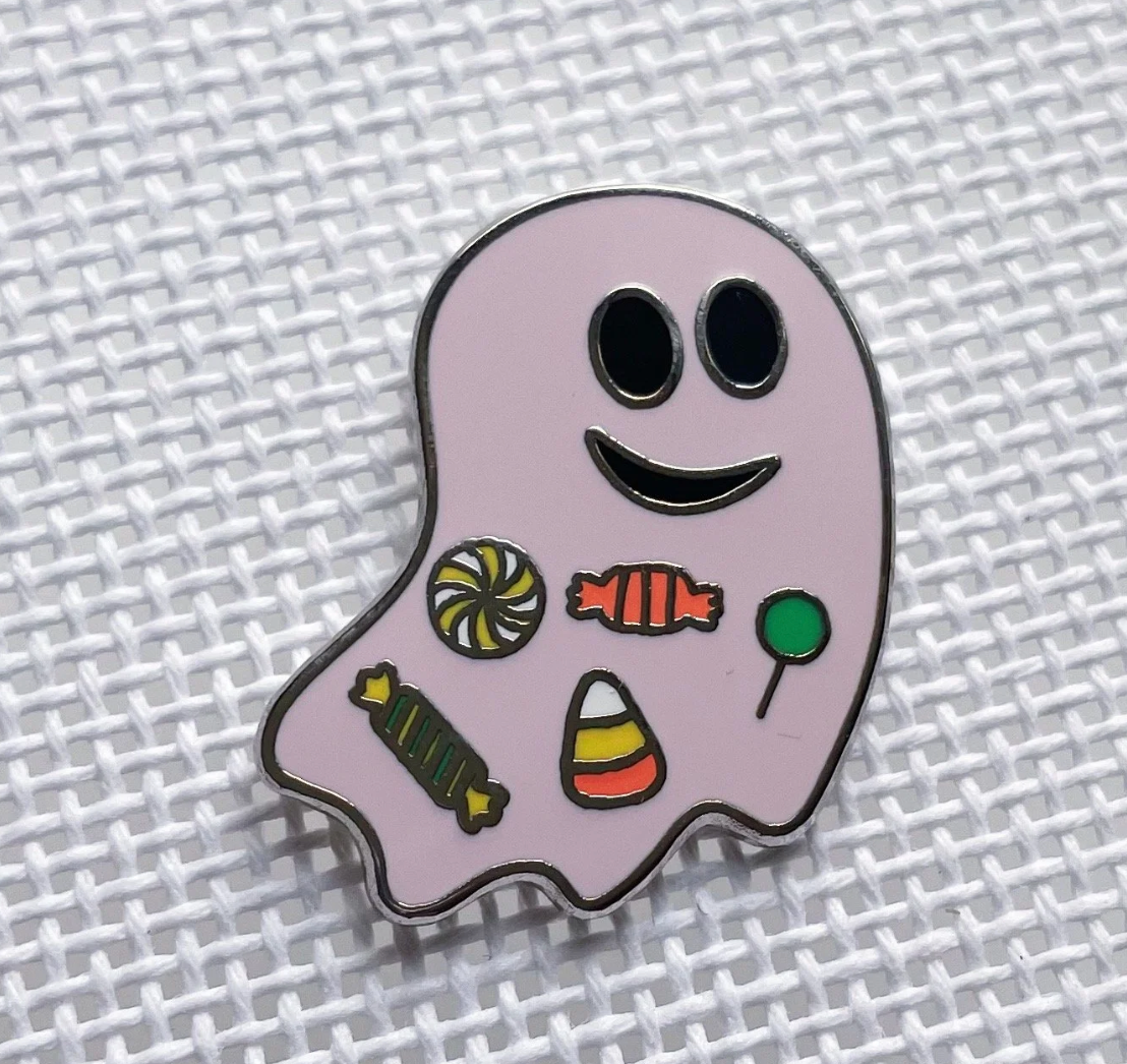 saturnalia Hungry Ghostie purple ghost Needleminder